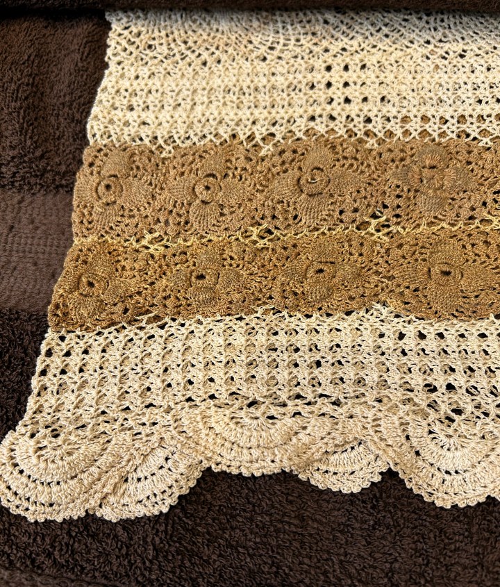 ancient tatted tablecloth from Chattanooga TN