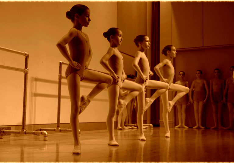 Knoxville Ballet School lec-dem on the stage at Knoxville Museum of Art in February 2012