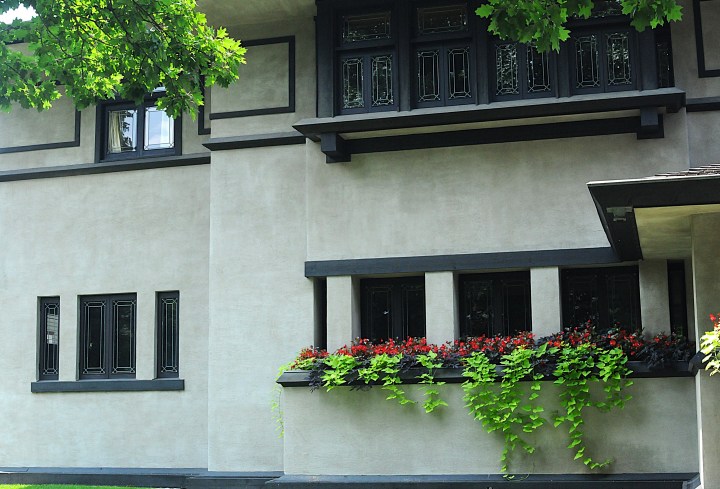 Hills-Decaro House