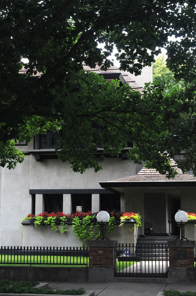 Hills-Decaro House